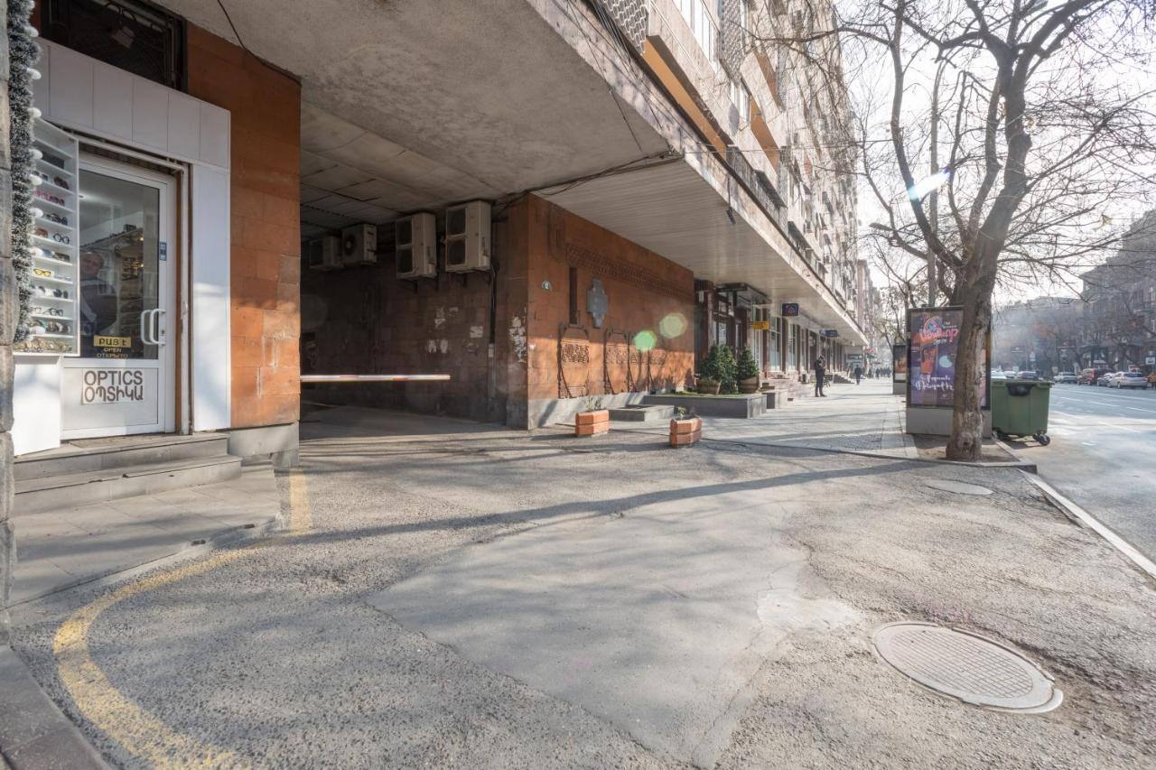 Hotel Armeni Erévan Extérieur photo