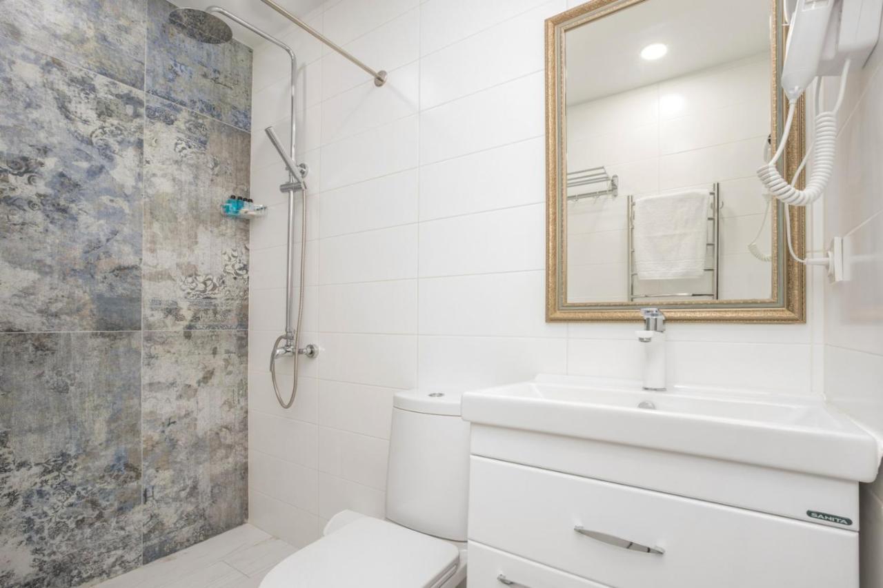 Hotel Armeni Erévan Extérieur photo