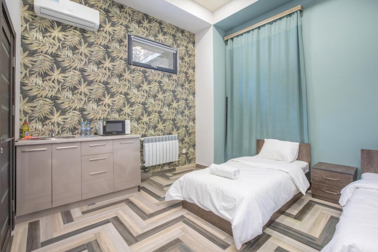 Hotel Armeni Erévan Extérieur photo