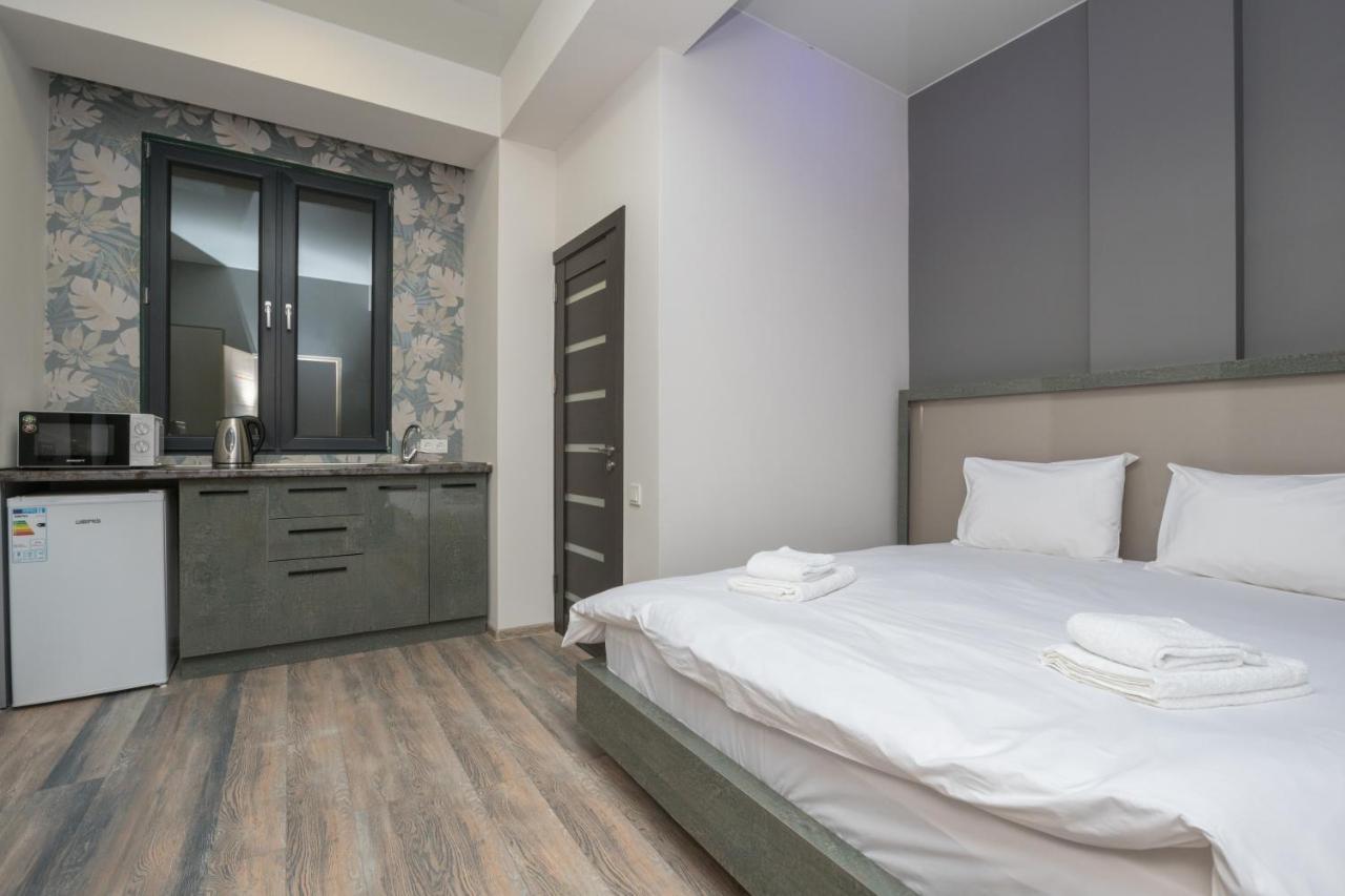 Hotel Armeni Erévan Extérieur photo
